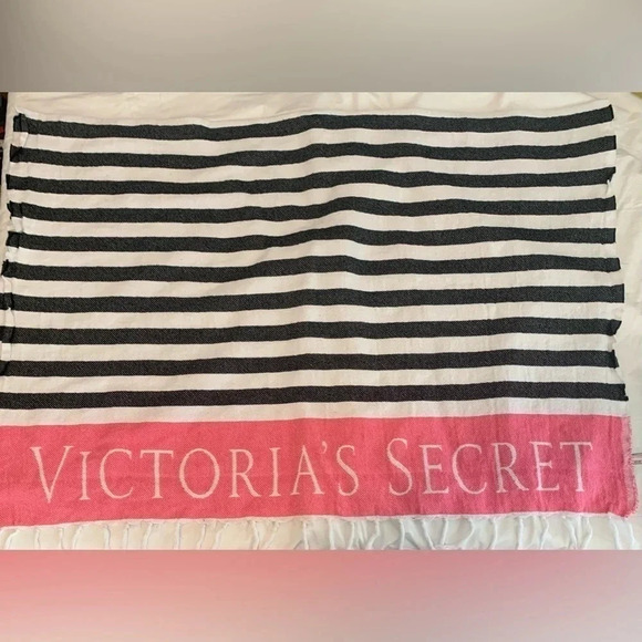 Victoria Secret Logo Black Stripe Beach Towel Blanket 40x56” - Picture 1 of 6
